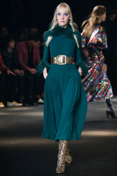 Look 56